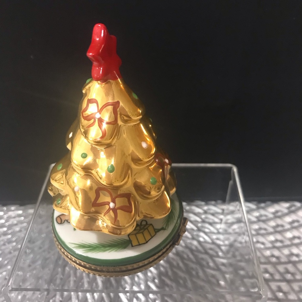 Vintage, Limoges Hand-Painted Gold Christmas Tree Ornaments with Red Star - Picture 2 of 13